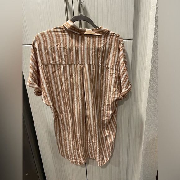 BCBG blouse - Picture 2 of 2